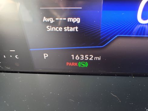 Used 2023 Volkswagen Tiguan S FWD image 30