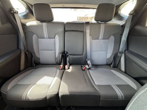Used 2025 Chevrolet Blazer LT FWD image 38