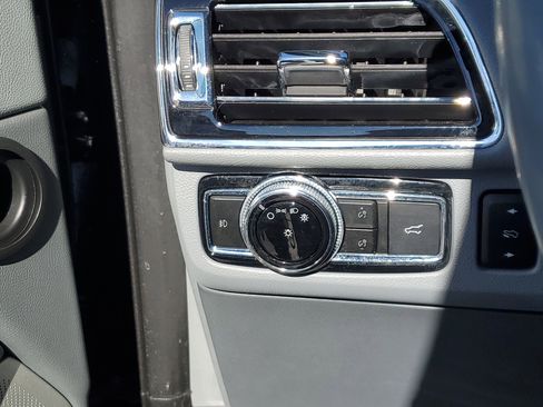 Used 2020 Lincoln Navigator Reserve w/ Luxury Package image 30