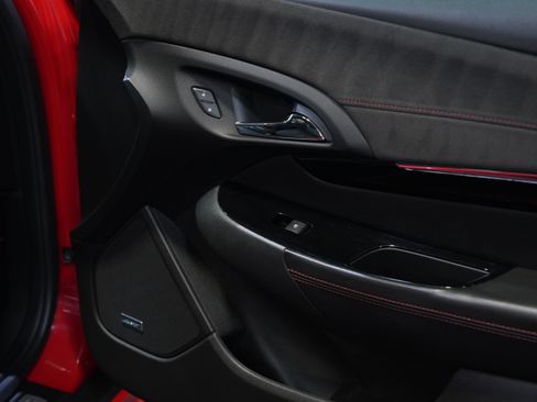 Used 2014 Chevrolet SS RWD image 24