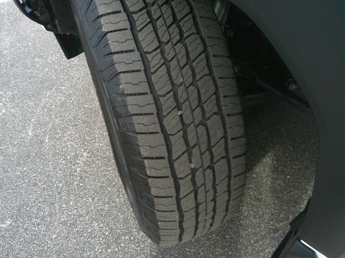 Used 2025 Toyota 4Runner TRD Off-Road Premium image 14