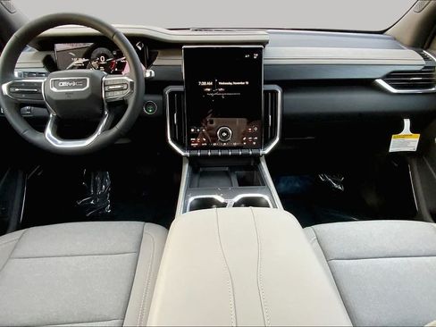 New 2026 GMC Acadia Elevation FWD image 5