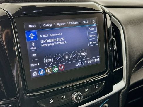 Used 2023 Chevrolet Traverse LT AWD/4WD image 17