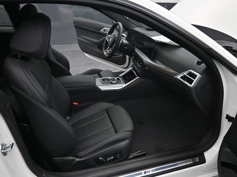 New 2026 BMW 430i Coupe w/ M Sport Package image 21
