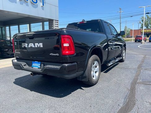 Used 2025 RAM 1500 Big Horn AWD/4WD image 7