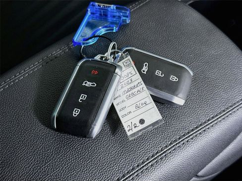 Used 2023 Maserati Grecale GT AWD/4WD image 28