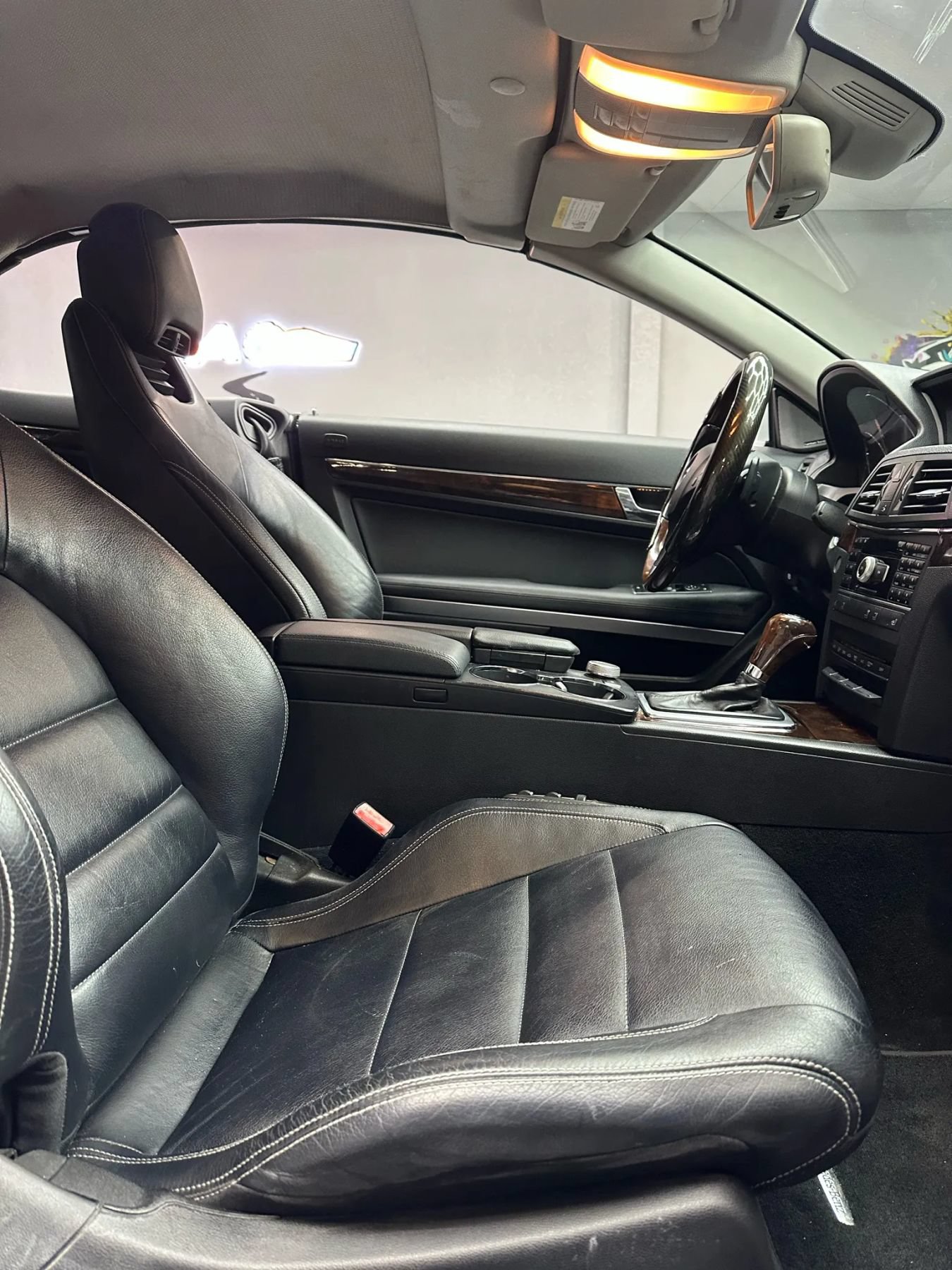 Used 2011 Mercedes-Benz E 350 Cabriolet image 34