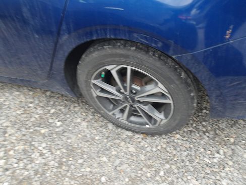 Used 2023 Kia Forte LXS image 4