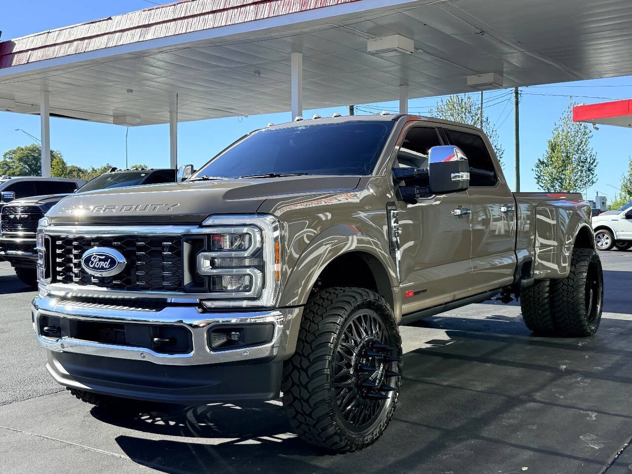 Used 2027 Ford F450 King Ranch w/ Chrome Package AWD/4WD image 6