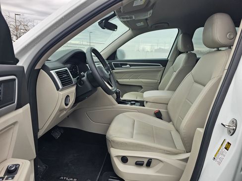 Used 2023 Volkswagen Atlas SE AWD/4WD image 12