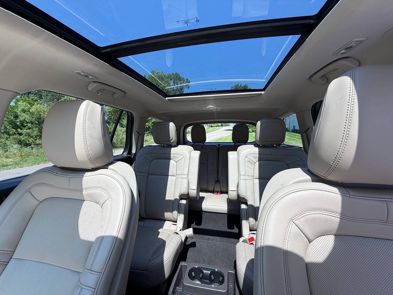 Used 2024 Lincoln Aviator Reserve w/ Equipment Group 201A AWD/4WD image 12