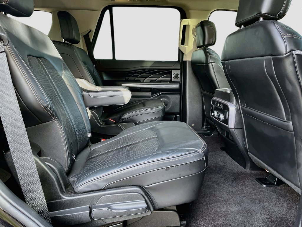 Used 2021 Ford Expedition Platinum AWD/4WD image 28
