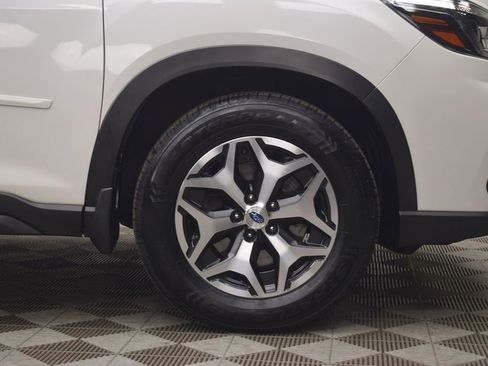 Used 2019 Subaru Forester Premium image 29