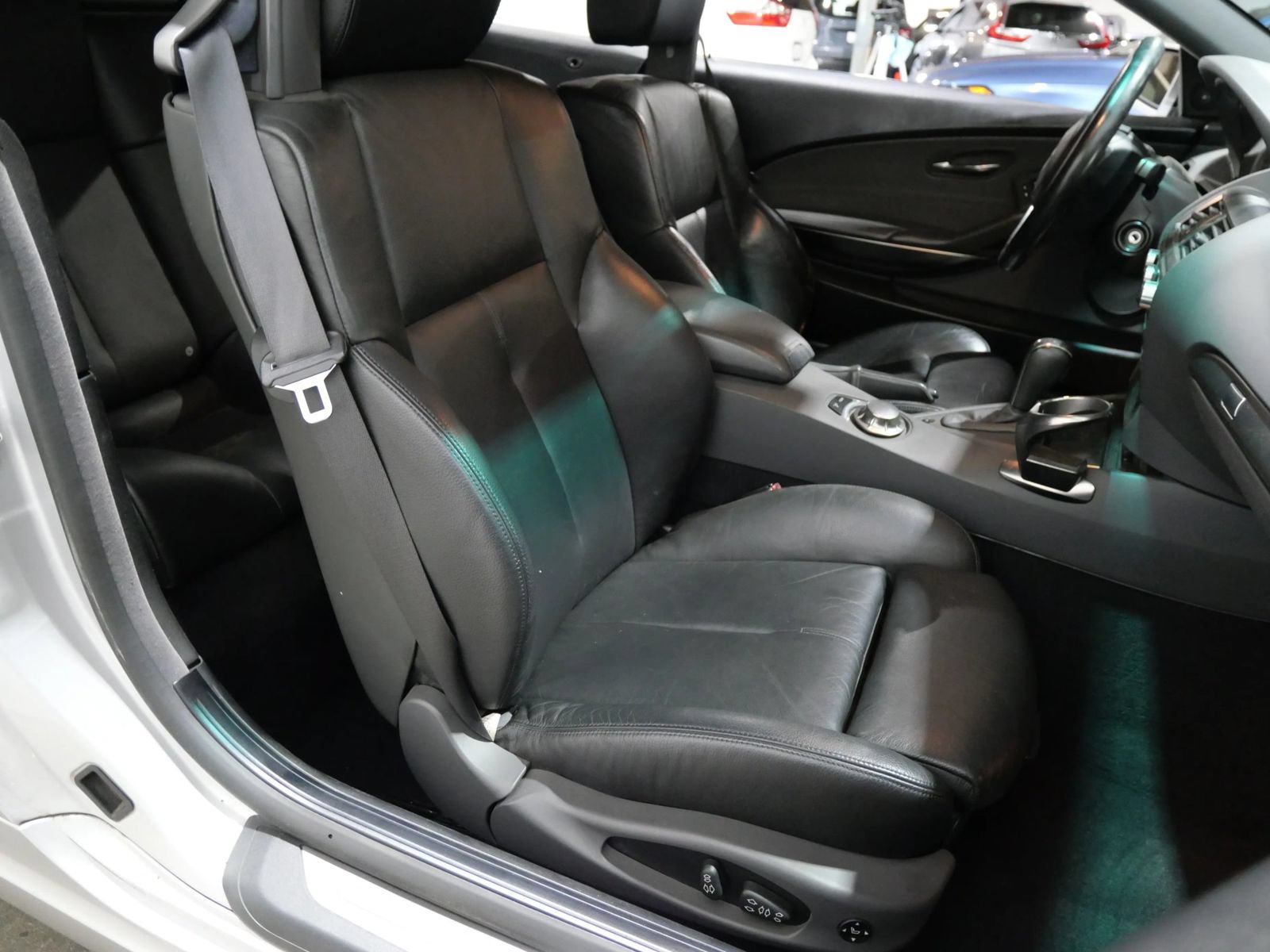 Used 2005 BMW 645Ci Convertible RWD image 15