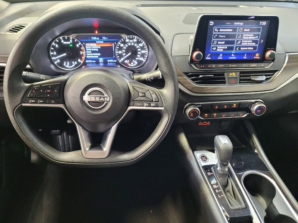 Used 2024 Nissan Altima 2.5 SV FWD image 22