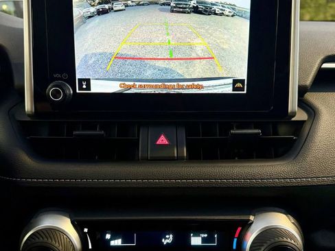 Used 2024 Toyota RAV4 LE image 17