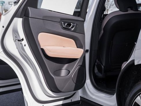 New 2026 Volvo XC60 B5 Plus w/ Protection Package Premier image 39