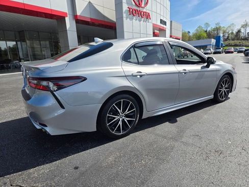 Used 2024 Toyota Camry SE w/ Cold Weather Package AWD/4WD image 8