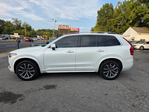Used 2017 Volvo XC90 T6 Momentum w/ Vision Package image 8