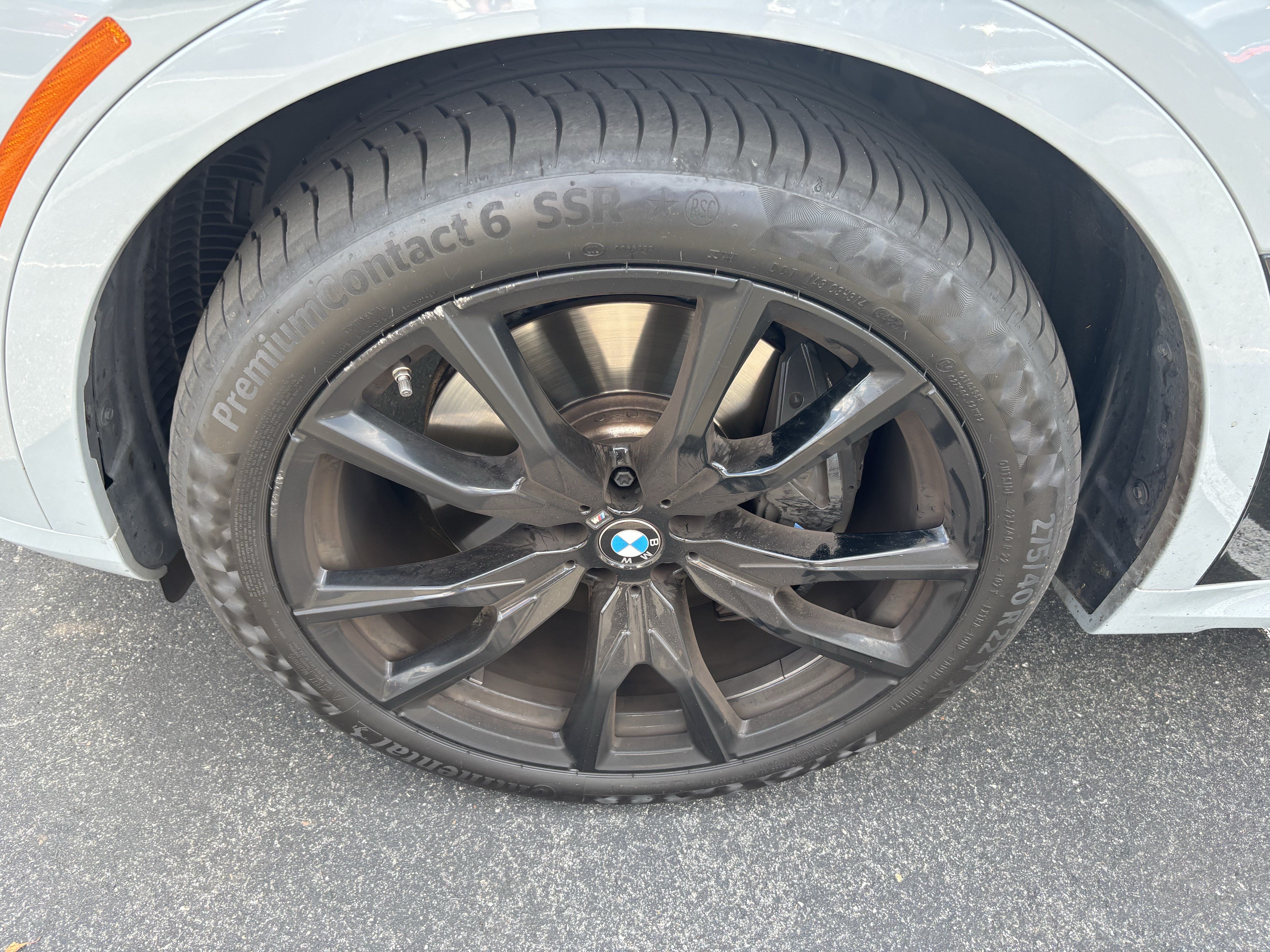 Certified 2024 BMW X7 xDrive40i w/ M Sport Package AWD/4WD image 12