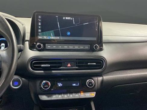 Used 2022 Hyundai Kona Limited AWD/4WD image 13
