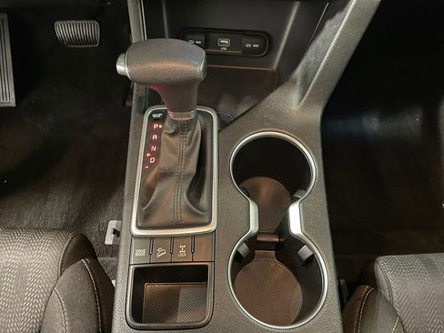 Used 2020 Kia Sportage LX image 29