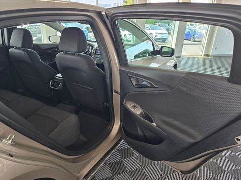 Used 2024 Chevrolet Malibu LT FWD image 38