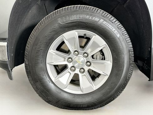 Used 2019 Chevrolet Silverado 1500 LT w/ All-Star Edition AWD/4WD image 11