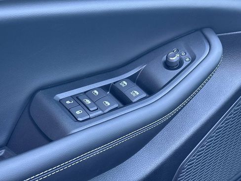 New 2025 Jeep Grand Cherokee L Limited w/ Black Appearance Package image 25