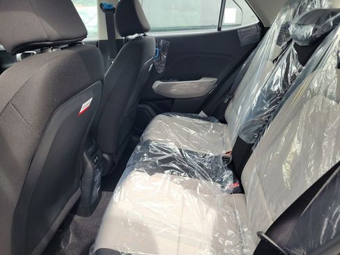 New 2025 Hyundai Venue SEL image 29