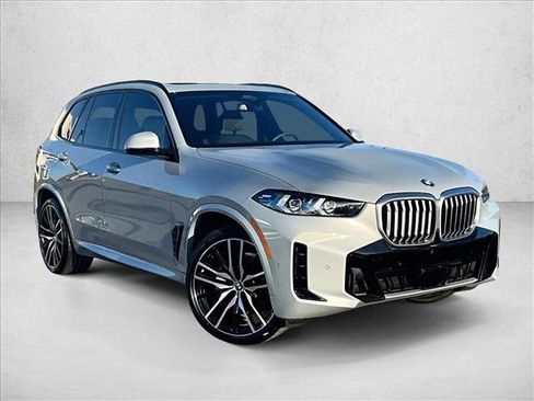 Used 2026 BMW X5 sDrive40i w/ M Sport Package image 12