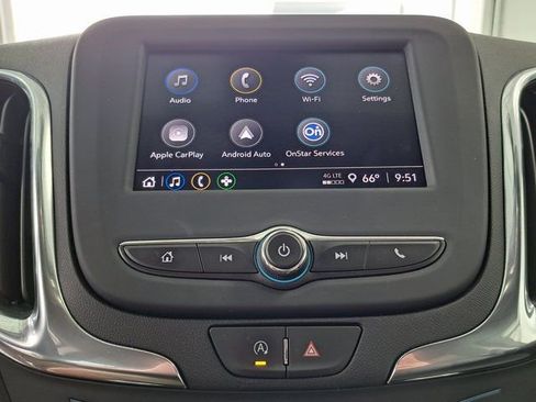 Used 2024 Chevrolet Equinox LT FWD image 16