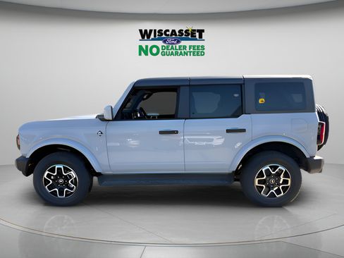 Used 2026 Ford Bronco Outer Banks AWD/4WD image 2