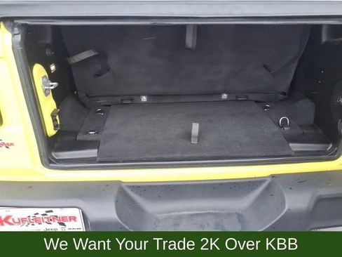 Used 2022 Jeep Wrangler Sport AWD/4WD image 15
