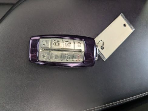 Used 2023 Genesis GV70 2.5T w/ Sport Prestige Package image 27