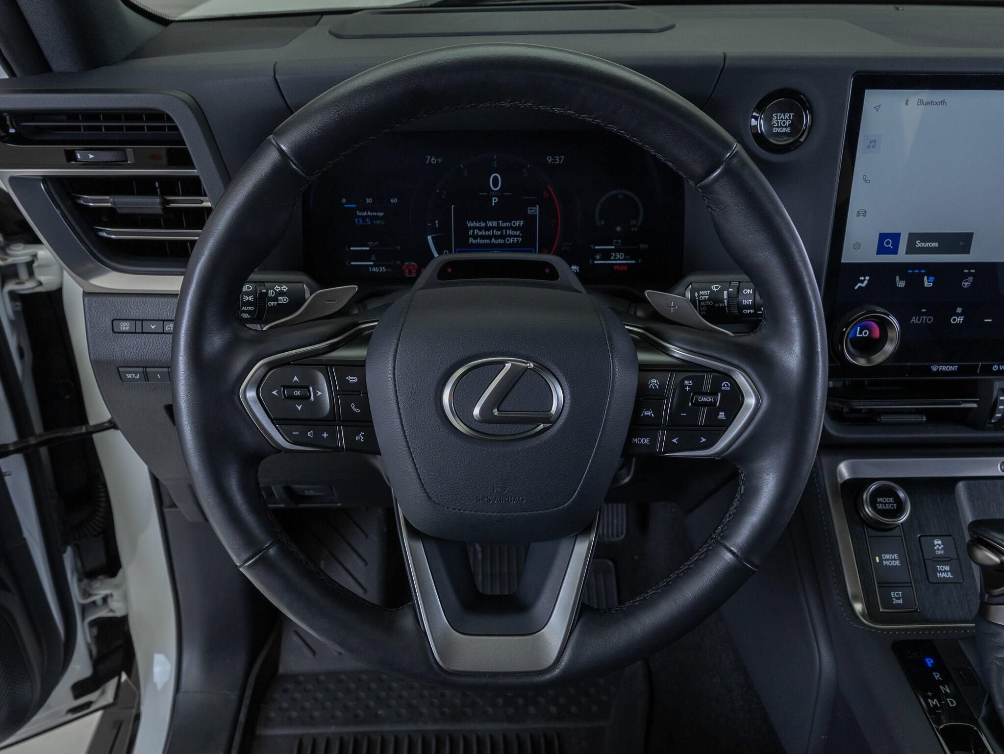 Used 2024 Lexus GX 550 w/ Accessory Package (Z1) AWD/4WD image 18