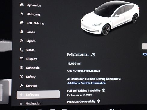 Used 2023 Tesla Model 3 Standard Range RWD image 5