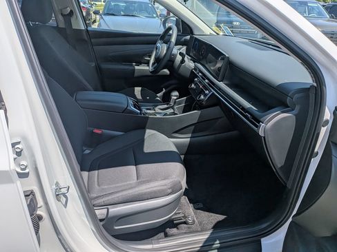 Used 2025 Hyundai Tucson SEL AWD/4WD image 37