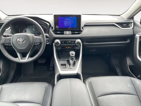 Used 2023 Toyota RAV4 XLE Premium FWD image 10