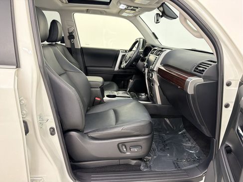 Used 2023 Toyota 4Runner Limited AWD/4WD image 27