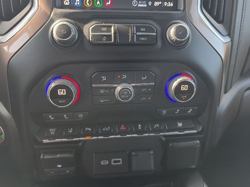 Used 2022 Chevrolet Silverado 2500 High Country AWD/4WD image 14