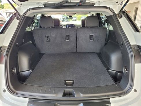 Used 2025 Chevrolet Blazer LT image 26