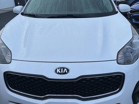 Used 2017 Kia Sportage LX w/ LX Popular Package FWD image 1