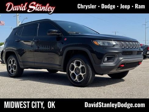 Used 2022 Jeep Compass Trailhawk w/ Sun and Sound Group AWD/4WD image 1