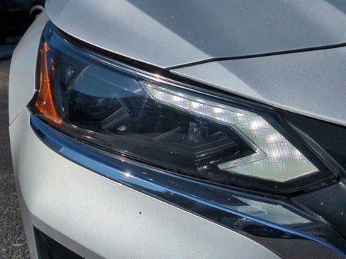Used 2024 Nissan Altima 2.5 SV image 10