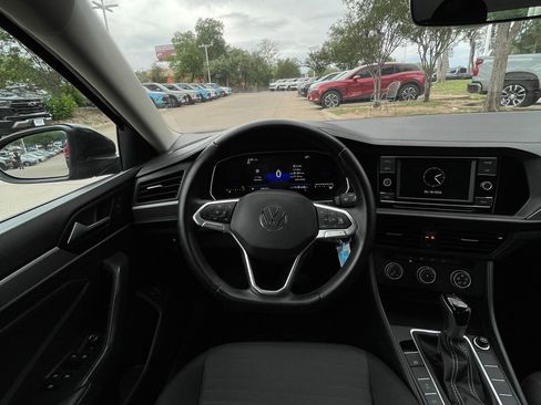 Used 2024 Volkswagen Jetta S FWD image 11
