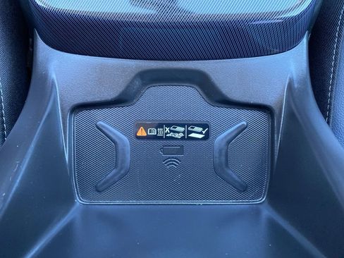 Used 2020 Chevrolet Colorado Z71 image 33