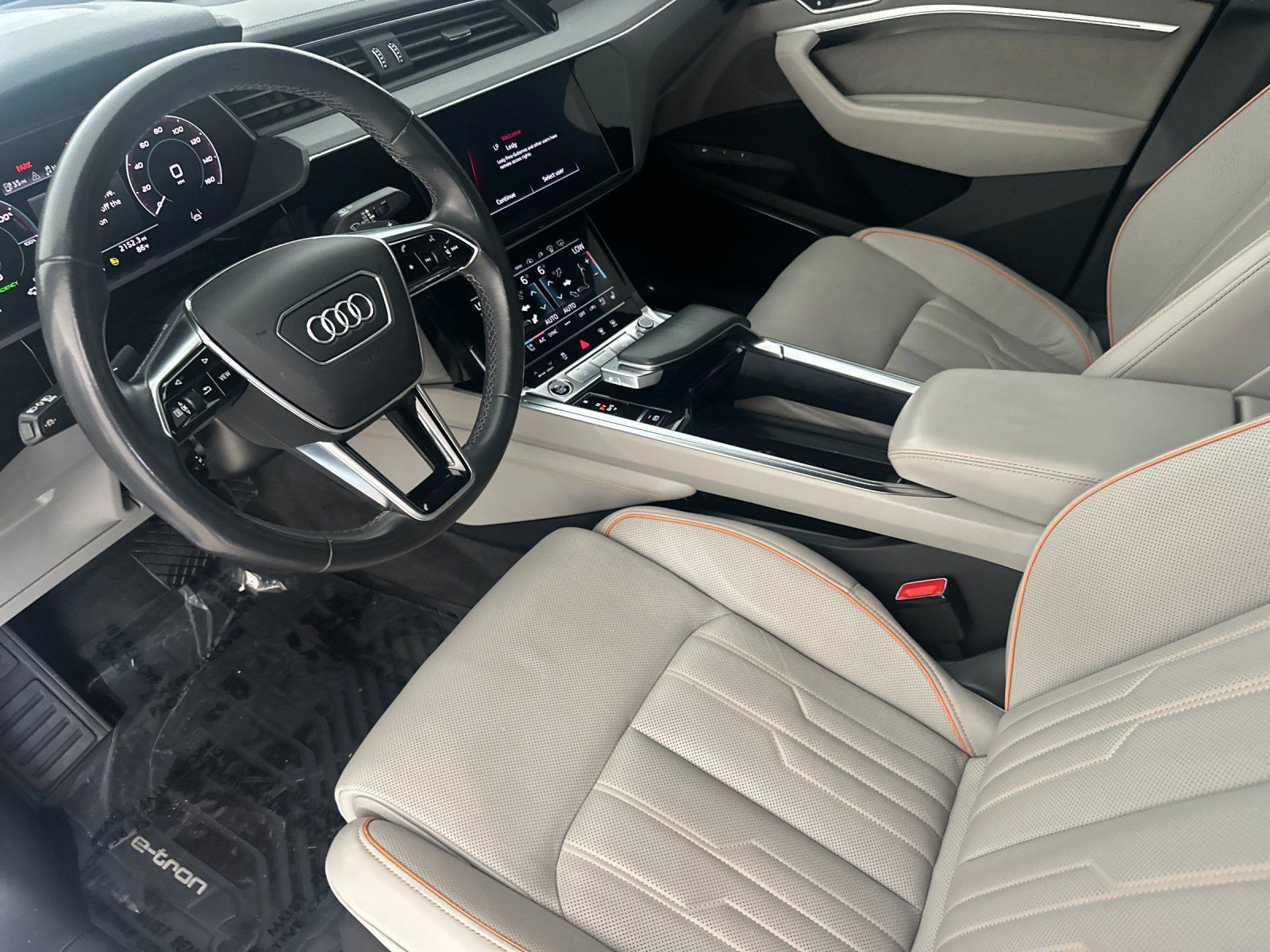 Used 2024 Audi Q8 e-tron Prestige w/ Prestige Package AWD/4WD image 10