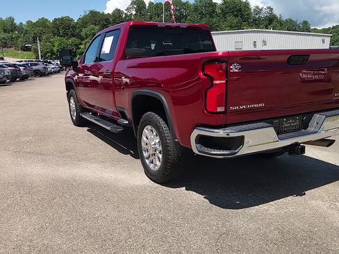 Used 2024 Chevrolet Silverado 2500 LTZ w/ LTZ Premium Package AWD/4WD image 12