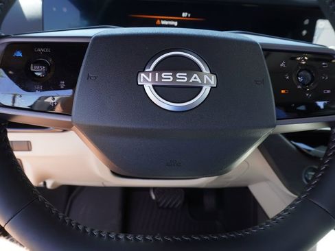 Used 2025 Nissan Murano SL image 17